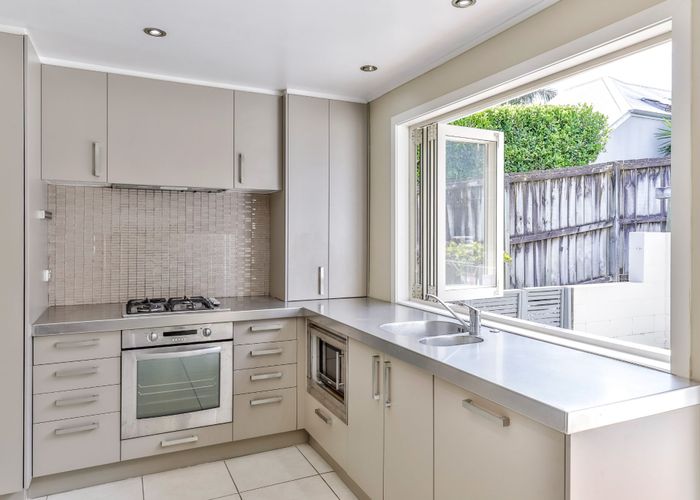  at 25 Glendon Avenue, Avondale, Auckland City, Auckland