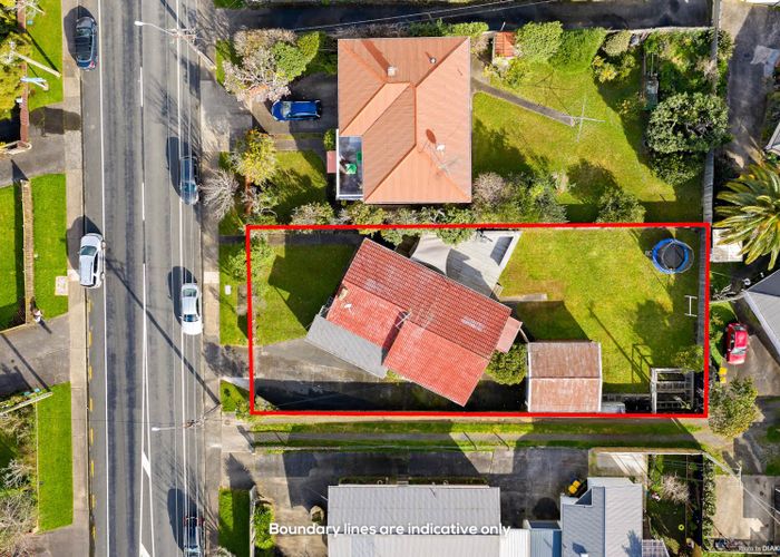  at 218 Birkdale Road, Birkdale, Auckland