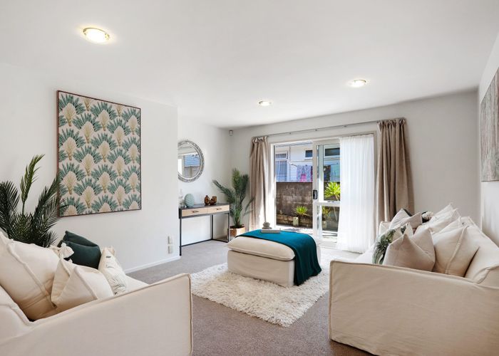  at 88 Cliff View Drive, Green Bay, Waitakere City, Auckland