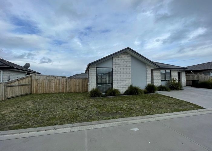  at 6 Mercury Lane, Papamoa
