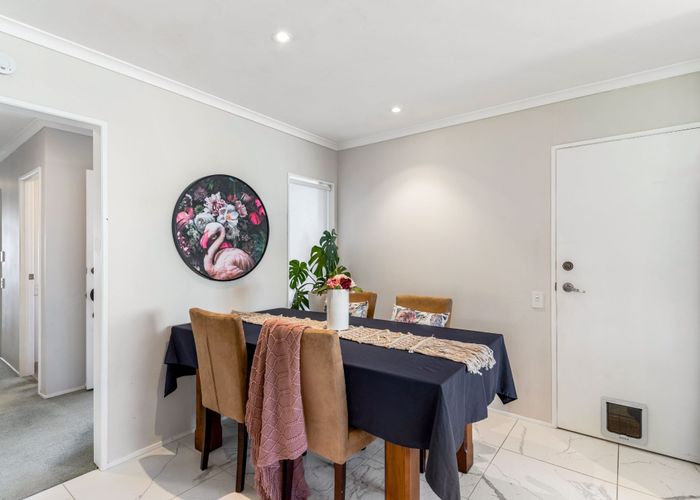  at 3 Evanda Crescent, Conifer Grove, Takanini
