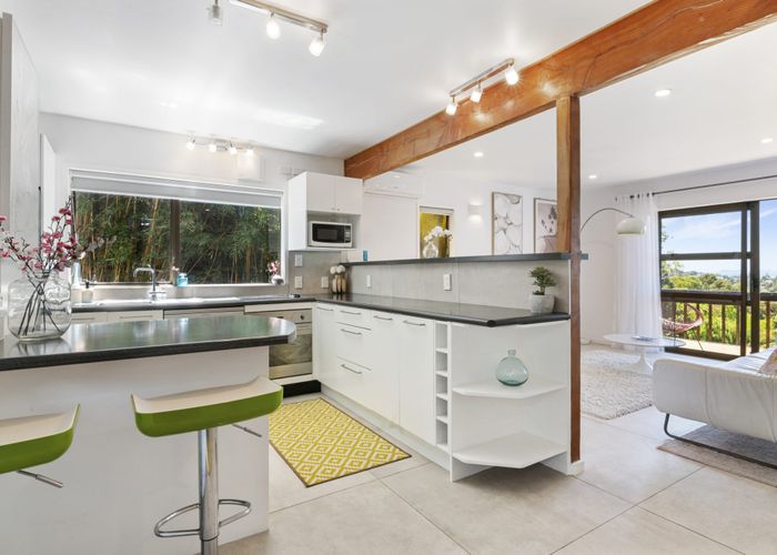 at 1/813 East Coast Road, Northcross, Auckland