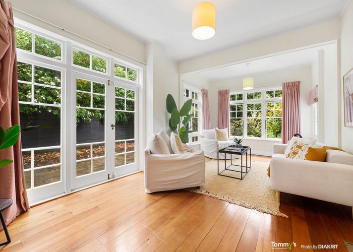  at 9 Wadestown Road, Wadestown, Wellington