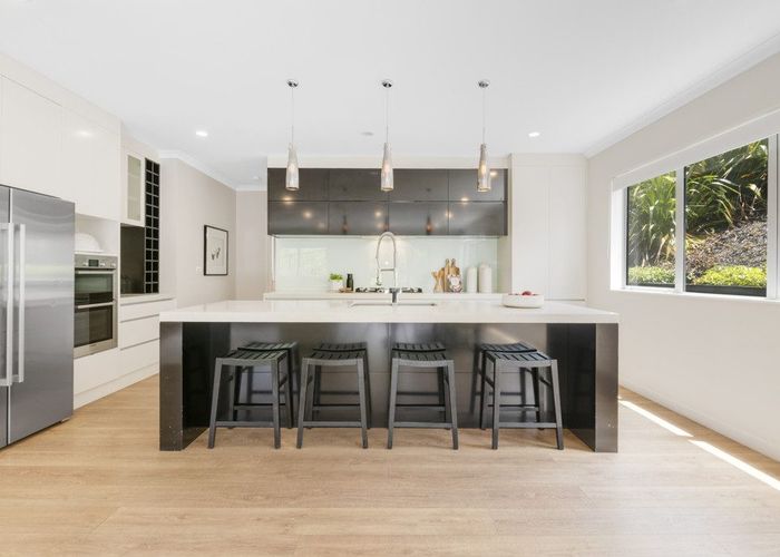  at 35 Remuremu Street, Long Bay, Auckland