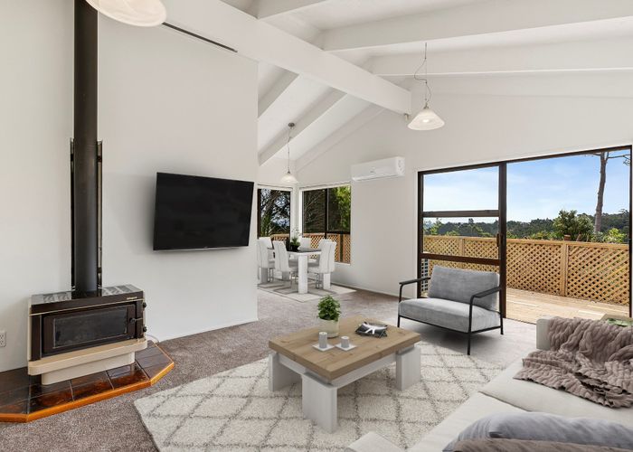  at 2/1A RADIATA LANE, Chatswood, Auckland