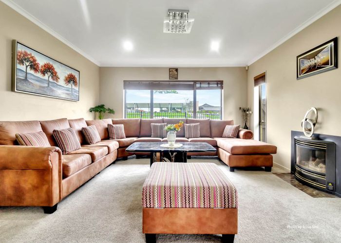  at 16A Baverstock Road, Flat Bush, Auckland