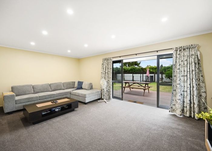  at 29 Regent Street, Silverdale, Hamilton