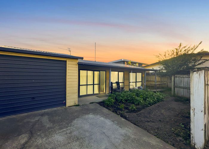  at 92 Poulson Street, Addington, Christchurch