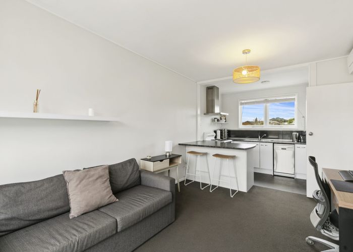  at 306 Karori Road, Karori, Wellington