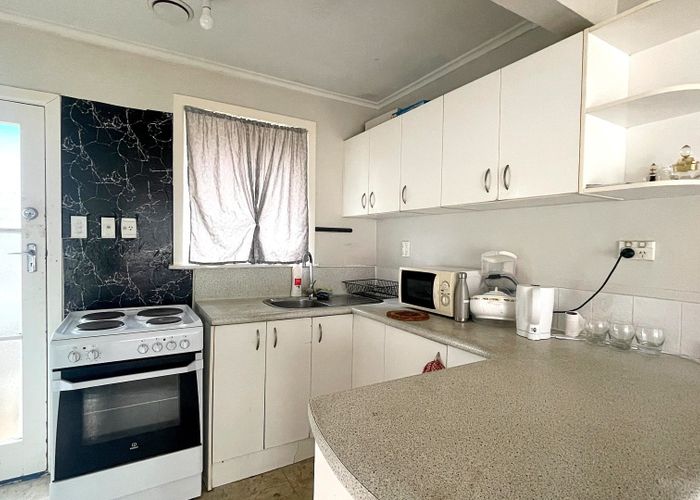  at 2/10 Begbie Place, Sandringham, Auckland City, Auckland