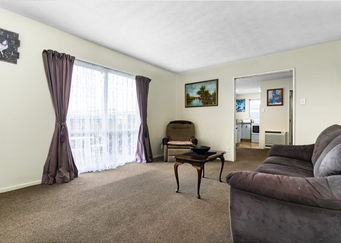  at 2/62 Moffett Street, Islington, Christchurch