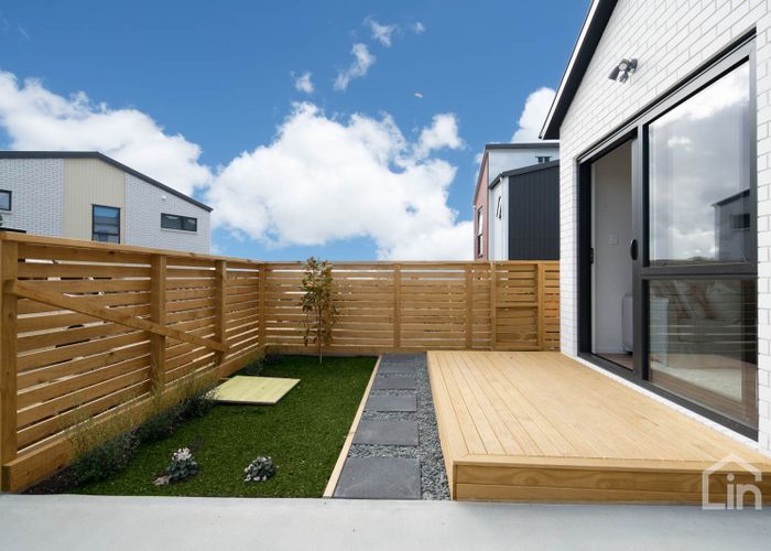  at 10 Kotiu Place, Massey, Waitakere City, Auckland
