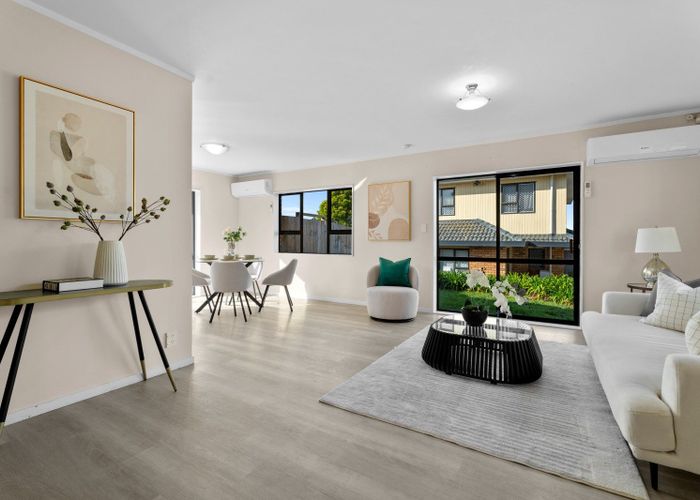  at 2/284 Richardson Road, Mount Roskill, Auckland City, Auckland