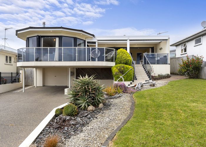  at 17 Craig Road, Maraetai, Auckland