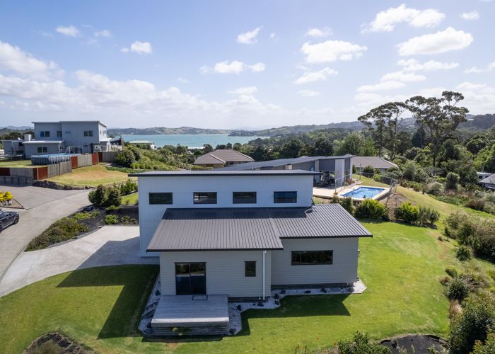  at 10 Derwin Lane, Parua Bay, Whangarei