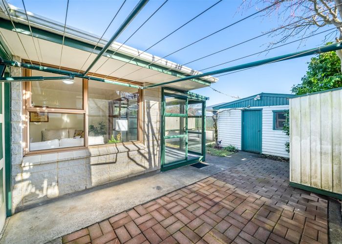  at 2/2 Parera Grove, Heretaunga, Upper Hutt