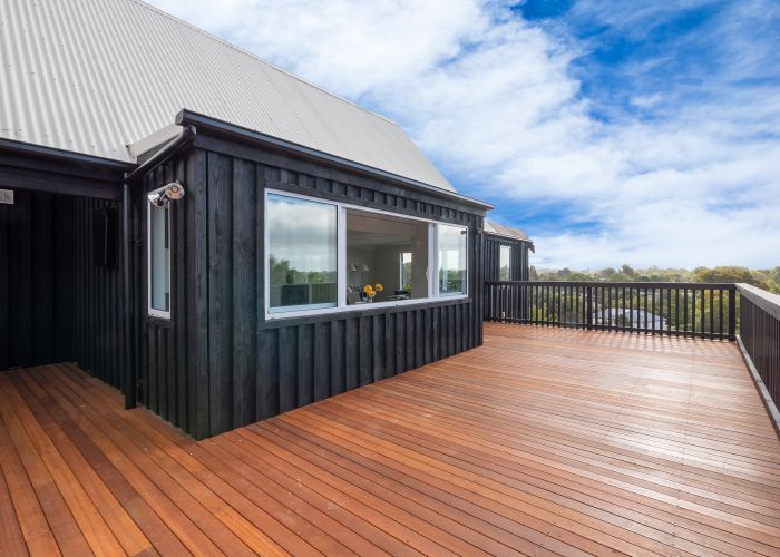  at 363 Centaurus Road, Hillsborough, Christchurch