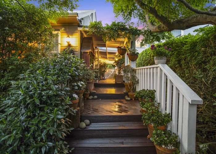  at 18 Mountain Road, Mount Wellington, Auckland