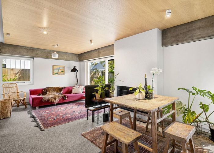  at 1/63 Papanui Road, Merivale, Christchurch