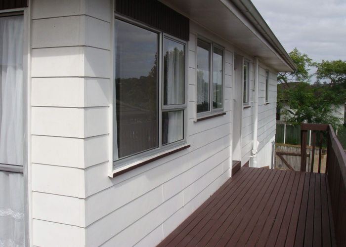  at 7 Tudor Road, Henderson, Waitakere City, Auckland
