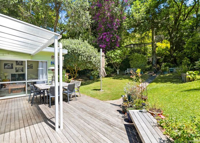  at 792 South Titirangi Road, Titirangi, Auckland