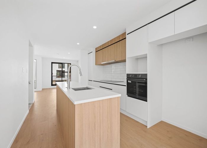  at 7 Falcon Crescent, Hobsonville, Auckland
