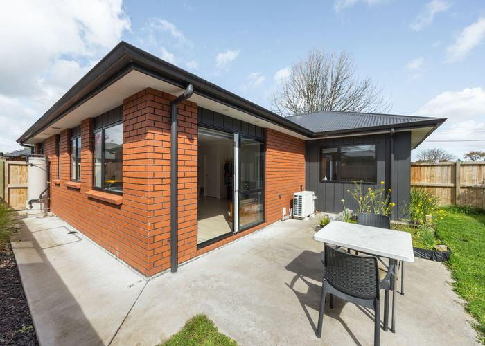  at 2/146 Hukanui Road, Chartwell, Hamilton