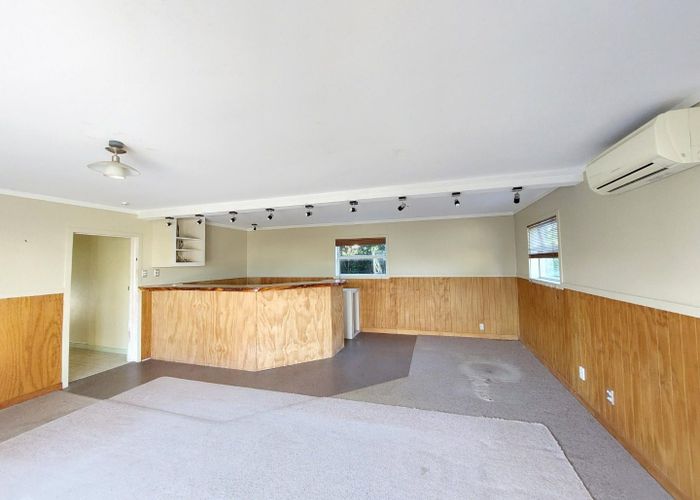  at 5 Croydon Road, New Lynn, Auckland