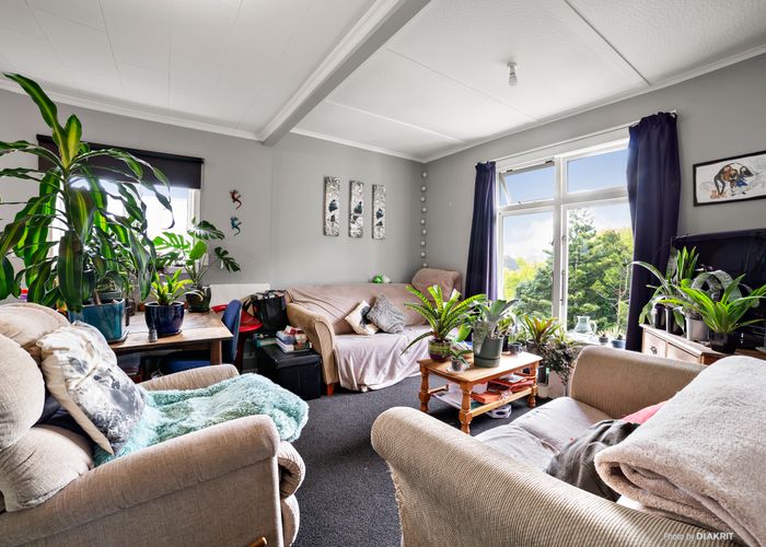  at 7 Jackson Street, Island Bay, Wellington
