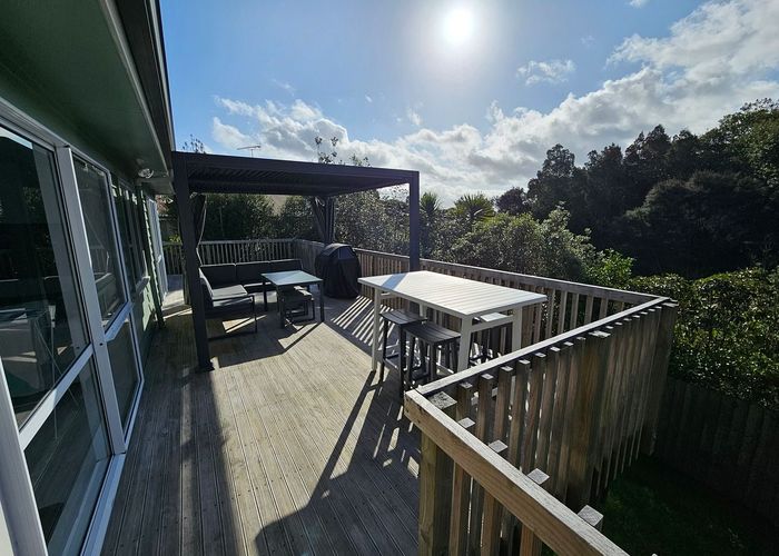  at 19A Viridian Lane, Greenhithe, Auckland