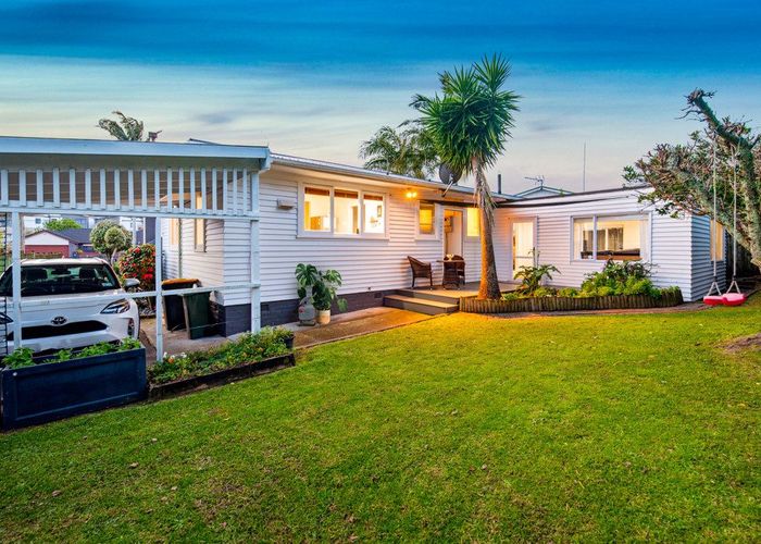  at 1/17 Merriefield Avenue, Forrest Hill, North Shore City, Auckland