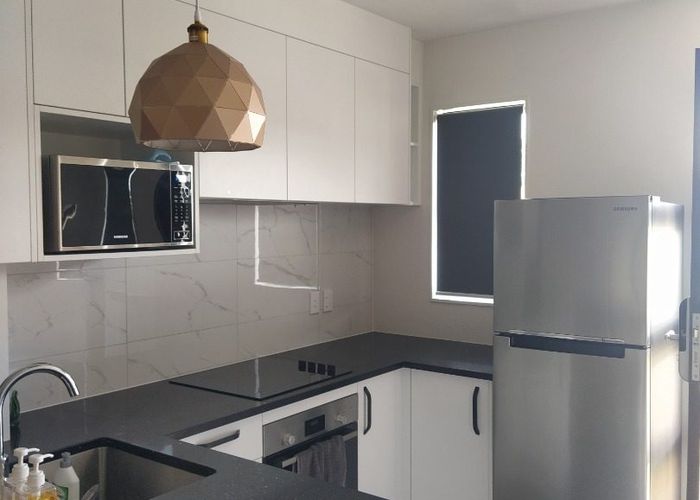  at 2/41 Routley Drive, Glen Eden, Waitakere City, Auckland
