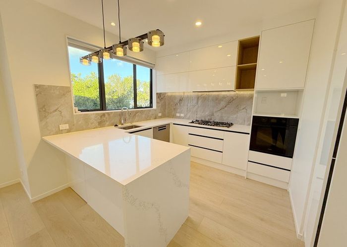  at 147 Weatherly Road, Torbay, North Shore City, Auckland
