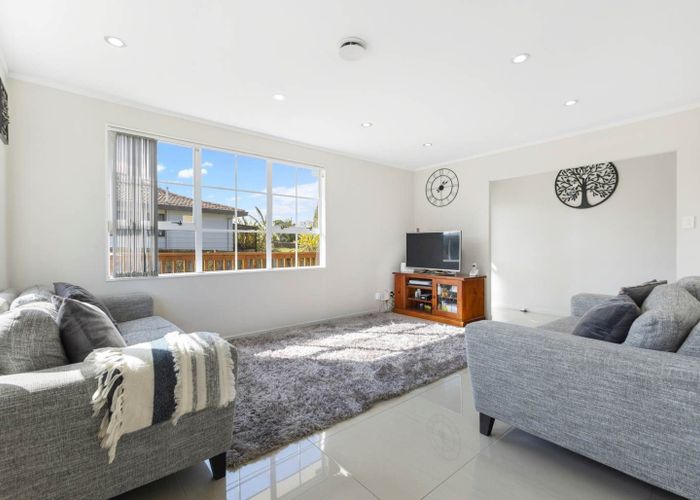  at 11 Janese Place, Weymouth, Auckland