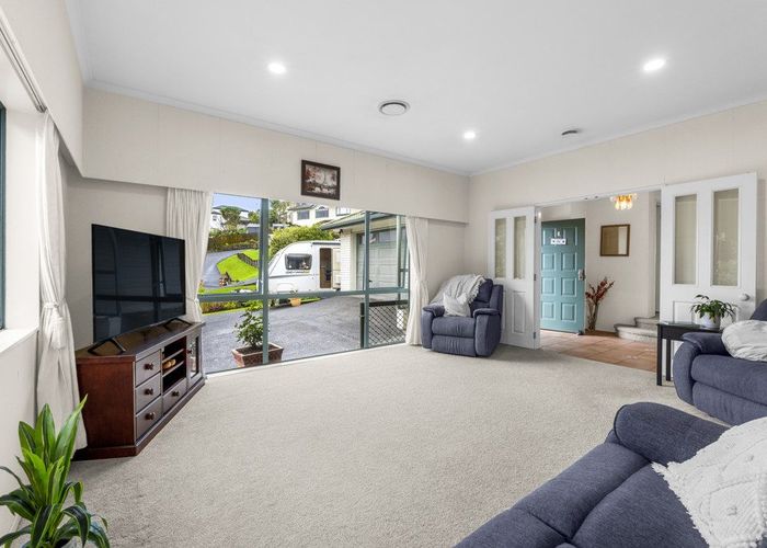  at 16 Sherwood Grove, Northcross, North Shore City, Auckland