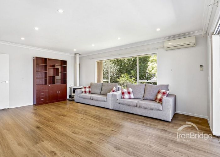  at 3 Alnack Place, Torbay, Auckland