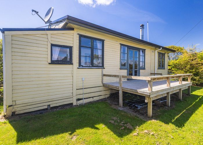  at 30 MacKenzie Street, National Park, Ruapehu, Manawatu / Whanganui