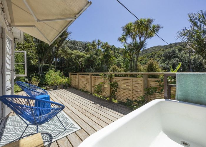  at 37 Glenesk Road, New Lynn