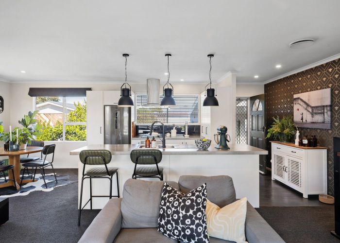  at 16 Lockhart Avenue, Milson, Palmerston North