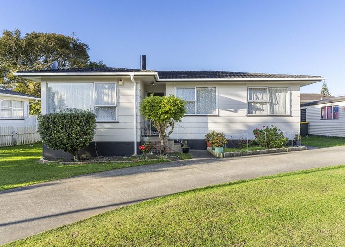  at 22 Carbery Place, Manurewa, Auckland