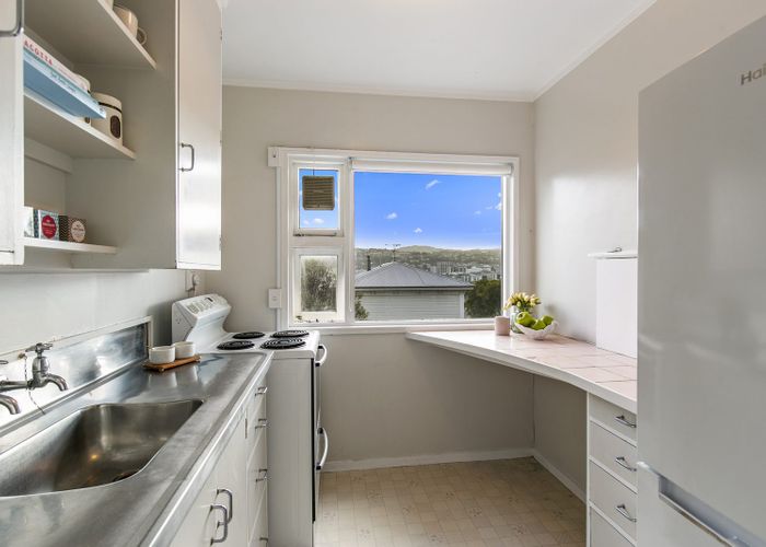  at 4/2 Scarborough Terrace, Mount Victoria, Wellington
