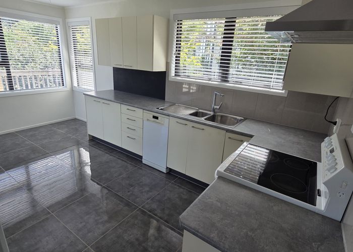  at 35 Aronia Way, Goodwood Heights, Manukau City, Auckland