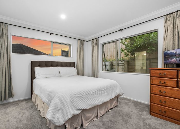  at 10 Ironstone Place, Randwick Park, Auckland