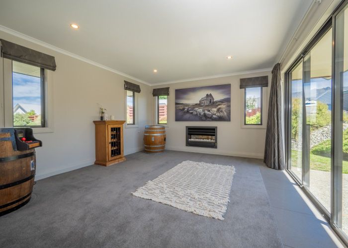  at 46 Missy Crescent, Mount Pisa