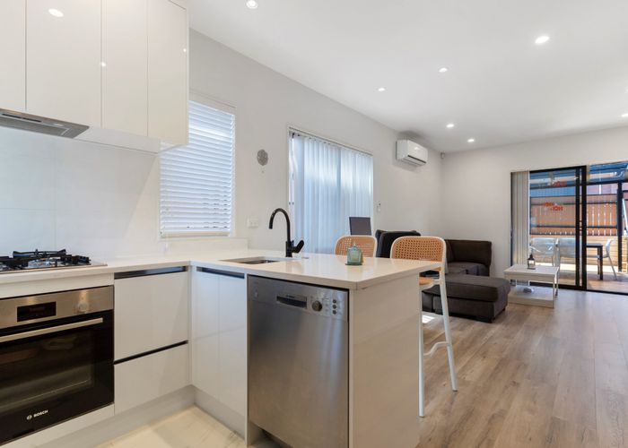  at 16 Treeline Lane, Flat Bush, Manukau City, Auckland
