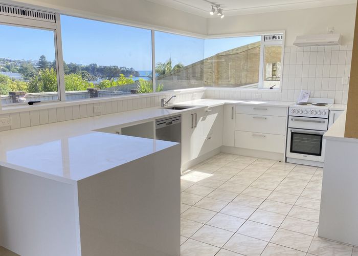  at 22 Browns Bay Road, Browns Bay, North Shore City, Auckland