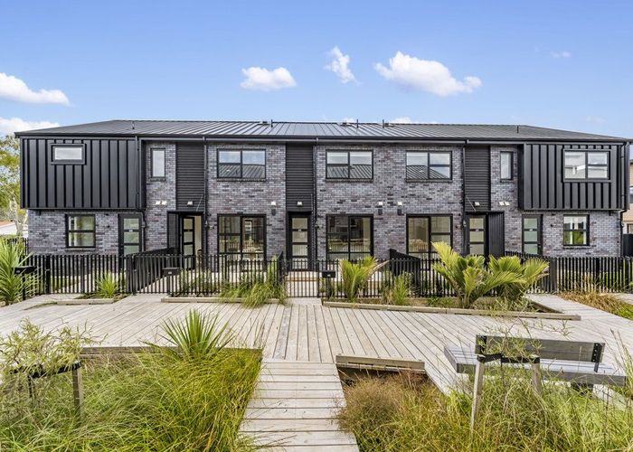  at 680 Swanson Road, Swanson, Waitakere City, Auckland