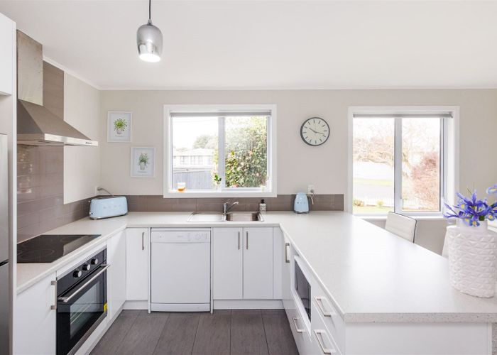  at 10 Peters Avenue, Cloverlea, Palmerston North