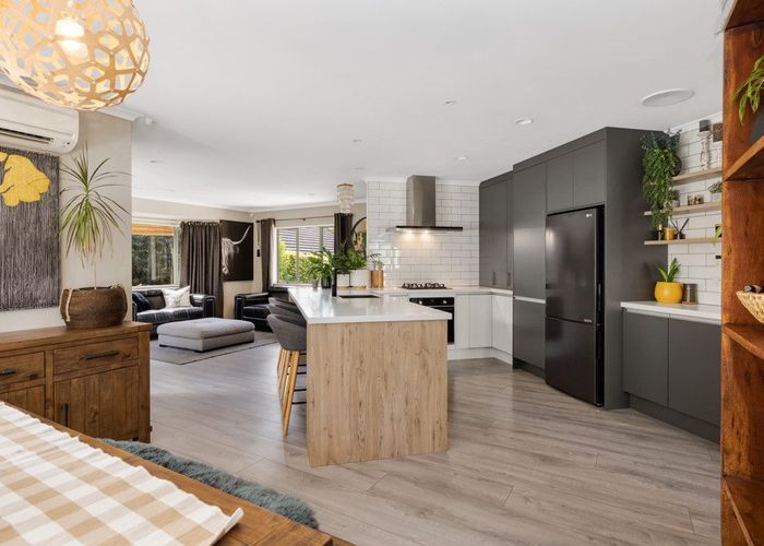  at 9 Kenmure Place, Bethlehem, Tauranga