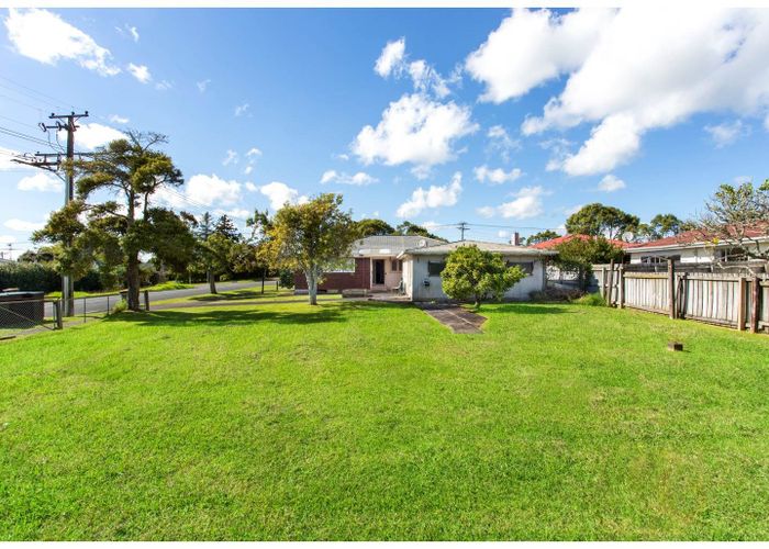  at 20 Koromiko Street, New Lynn, Auckland